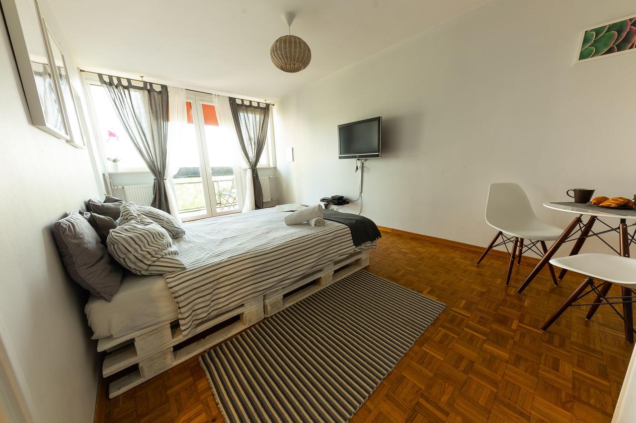 Warszawa Apartamenty - Promyk المظهر الخارجي الصورة